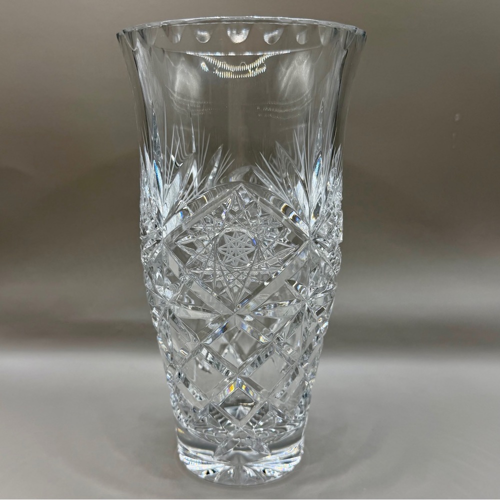 Bohemian Crystal BEB Hallmark Starburst Hobstar Hand Cut Vase‎ 8"